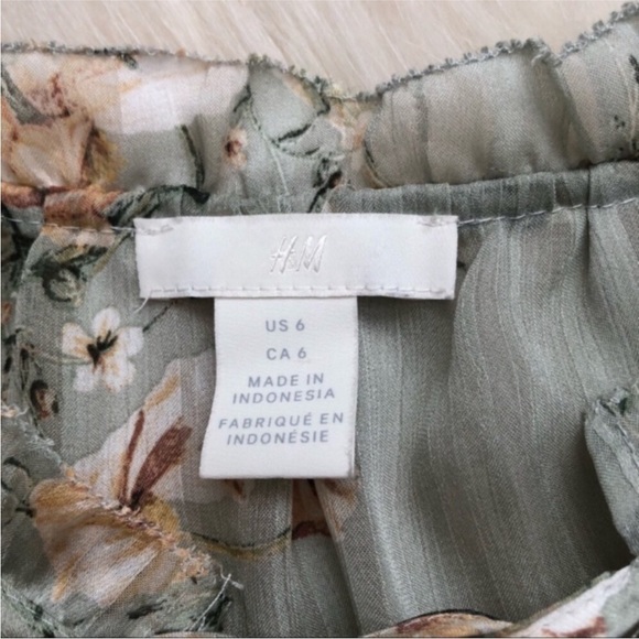 H&M Sheer Floral Blouse - Picture 6 of 6